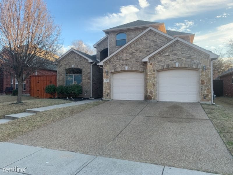 Primary Photo - 7469 Fossil Ridge Dr