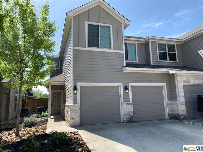 Foto del edificio - 724 Gristmill Dr