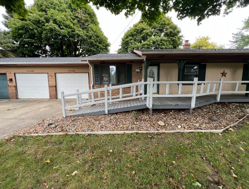 919 McCarty St NW Unit 919, Walker, MI 49544 Room for Rent in Walker