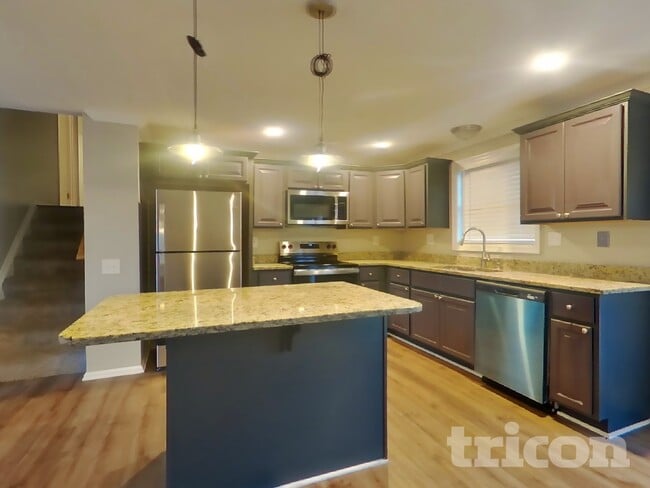 Building Photo - 4385 Rock Ct