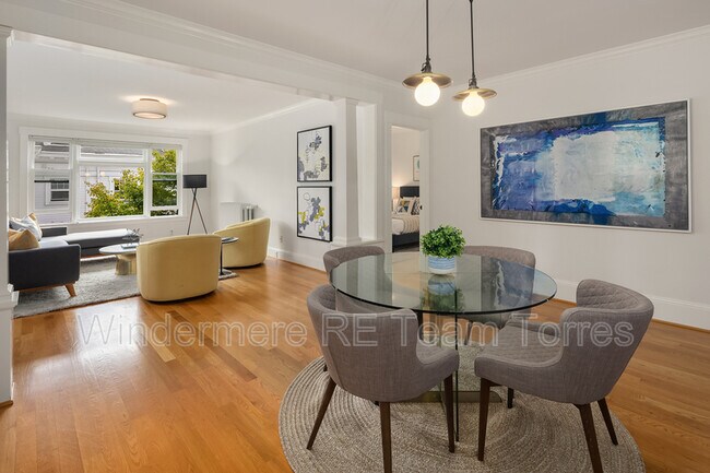 Foto del edificio - 1216 1st Ave W