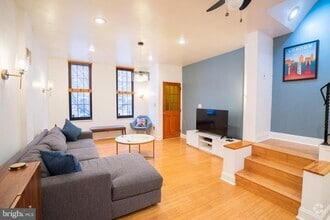 Building Photo - 242 Fairmount Ave