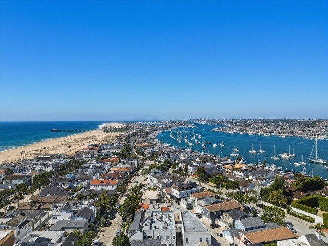 Foto del edificio - 1530 Miramar Dr