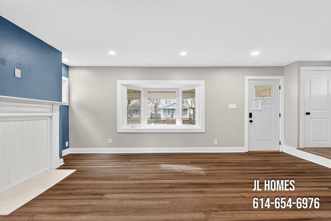 Foto del edificio - 512 Larcomb Ave