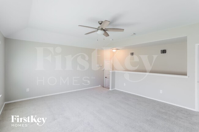 Foto del edificio - 14541 Serrano Ridge Rd