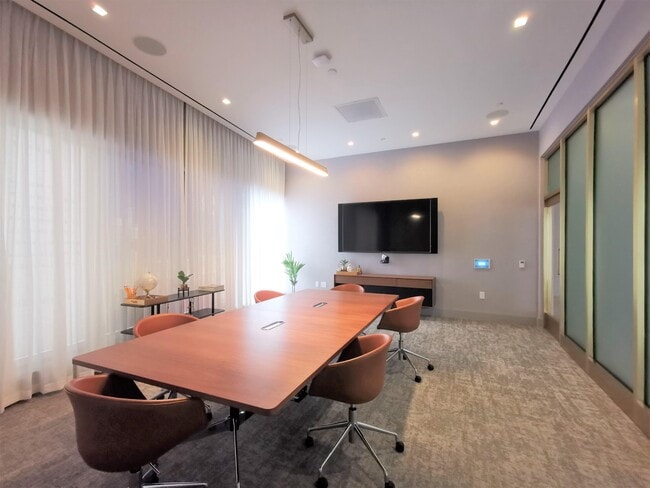 Foto del edificio - 75 Park Ln S
