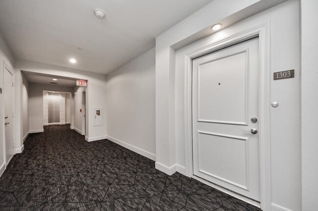 Building Photo - 3333 Allen Pkwy