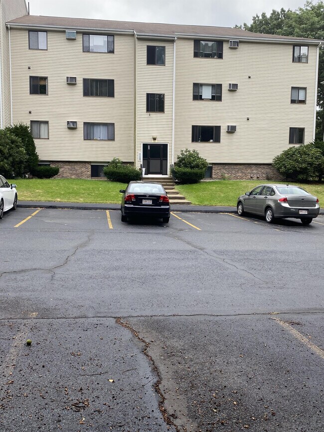 Foto del edificio - 435 Sunderland Rd