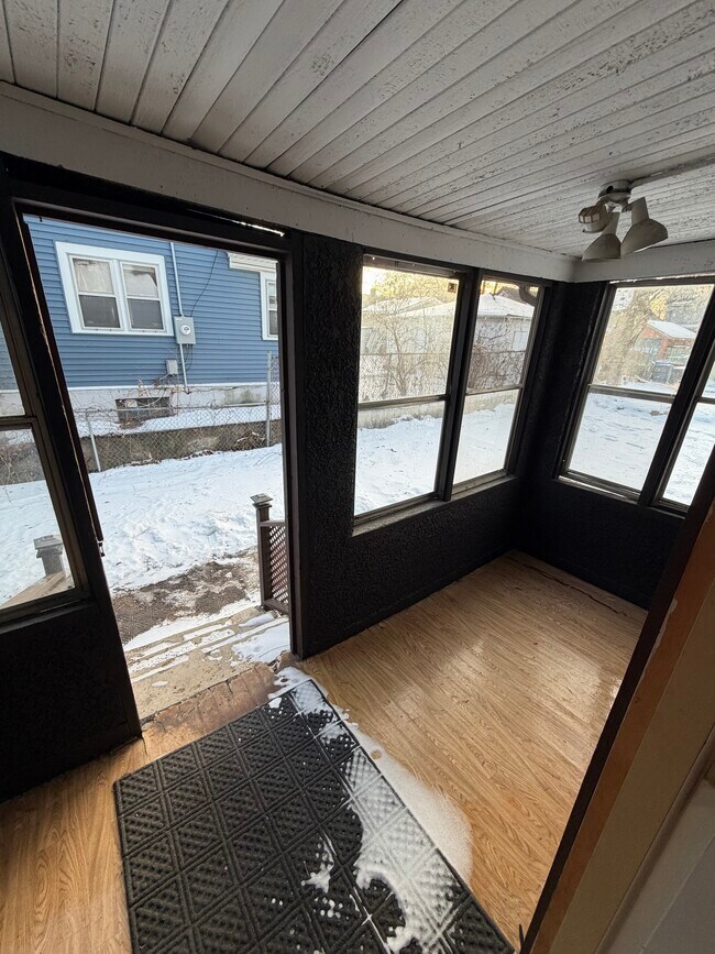 Porche privado - 3714 Stevens Ave