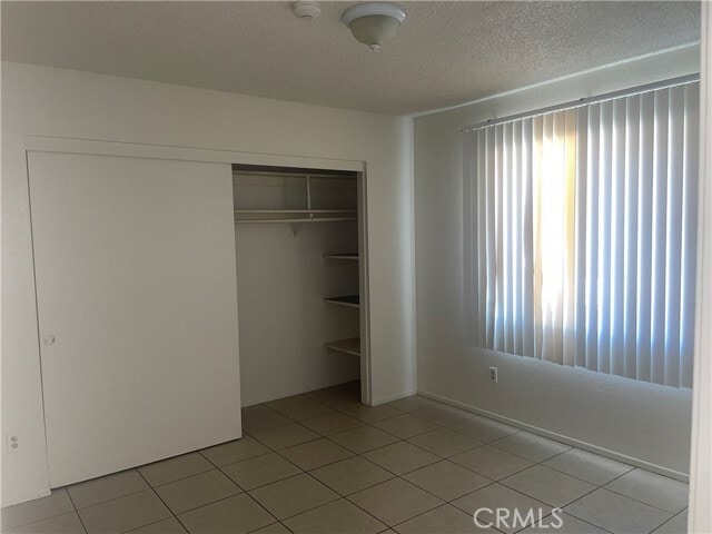 Building Photo - 15398 Bear Valley Rd