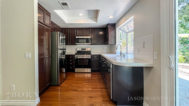 Foto del edificio - 15327 Braun Ct