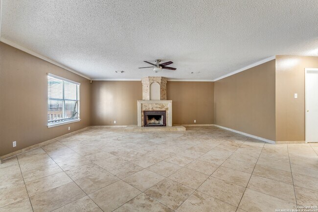 Foto del edificio - 9631 Hillside Trail