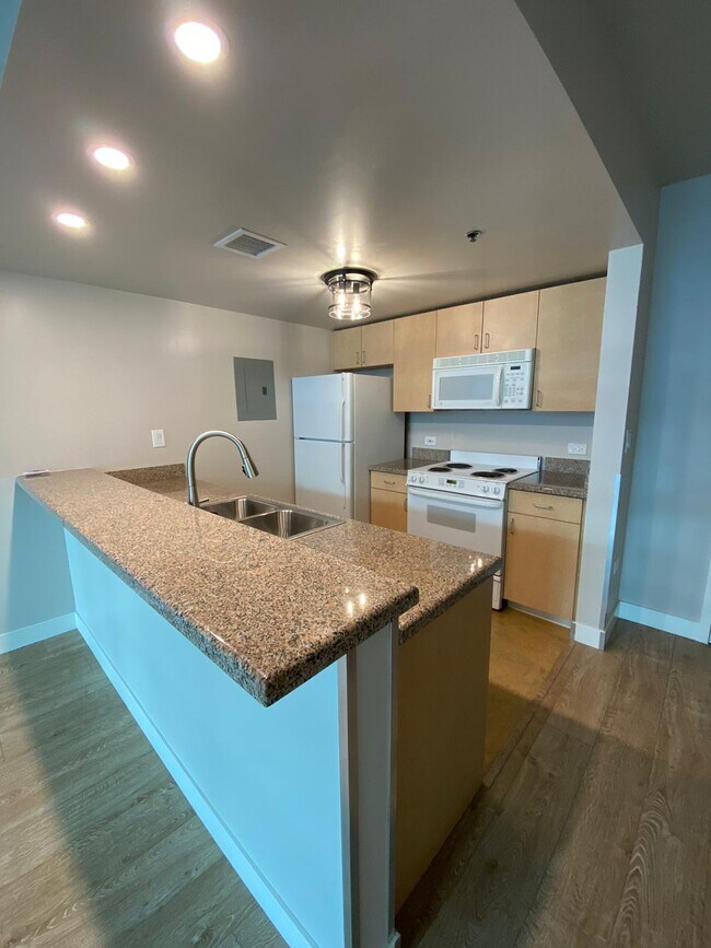 Foto del edificio - 425 W Beech St
