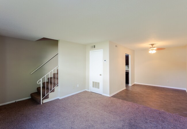 Foto del edificio - 4790 Park Towne Way