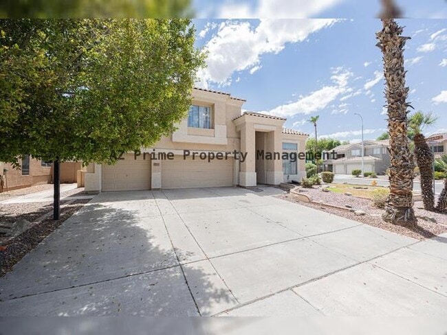Building Photo - 1131 W Longhorn Dr