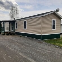 Building Photo - 18 Middle Rd