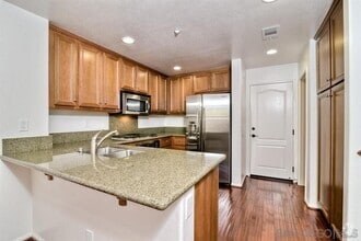 Building Photo - 10543 Avenida Olinda
