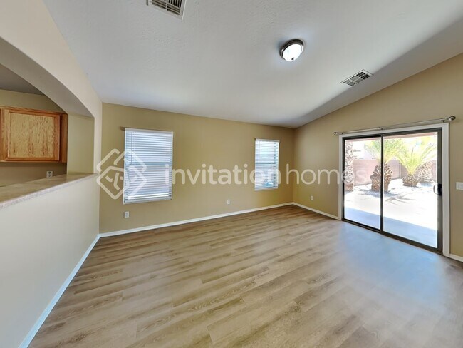 Foto del edificio - 8331 W Cordes Rd