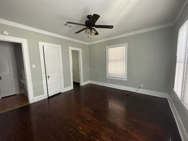 Foto del edificio - Cozy 2 bedroom 1 bath duplex