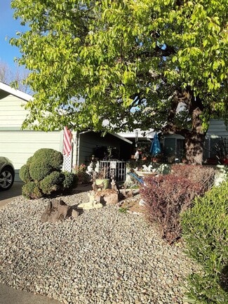 Building Photo - 332 Belhaven Pl