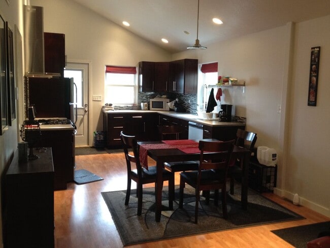 Building Photo - Private Country Oasis Minutes from Southbe...