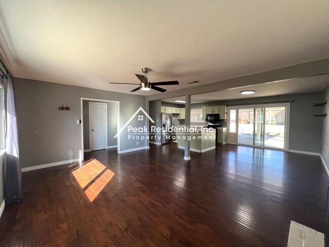 Foto del edificio - Wonderful 3bd/2ba Orangevale Home!
