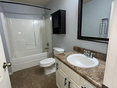 Foto del edificio - 800 E Baars St