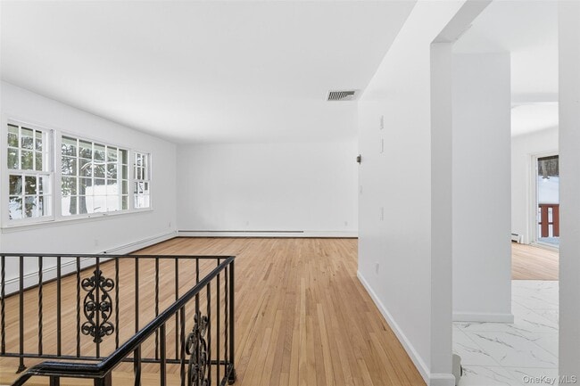 Foto del edificio - 1618 Morningview Dr