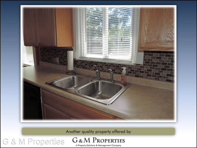 Foto del edificio - 3 br, 1 bath House - 203 Newton Rd.