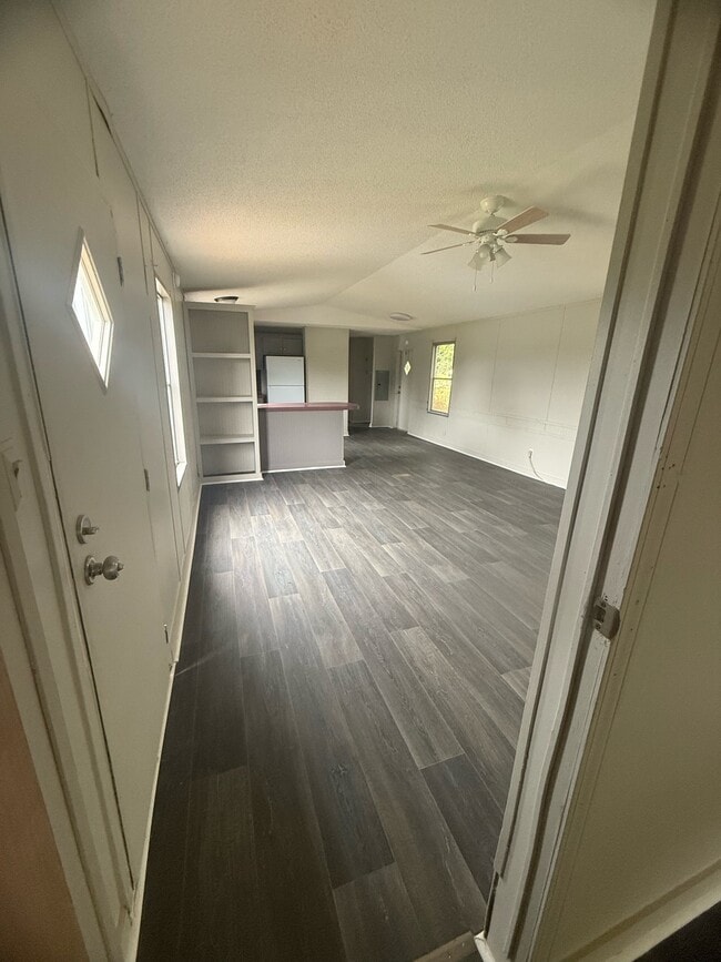 Building Photo - 4108 Veterans Hwy W