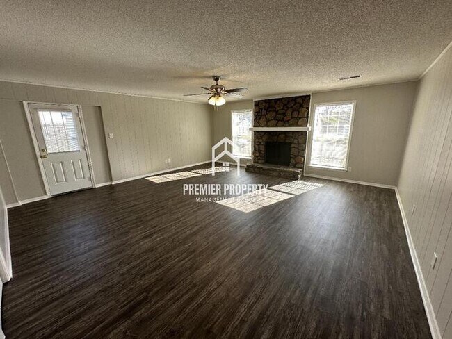 Building Photo - 6014 Whisper Valley - $500 OFF FIRST MONTH...