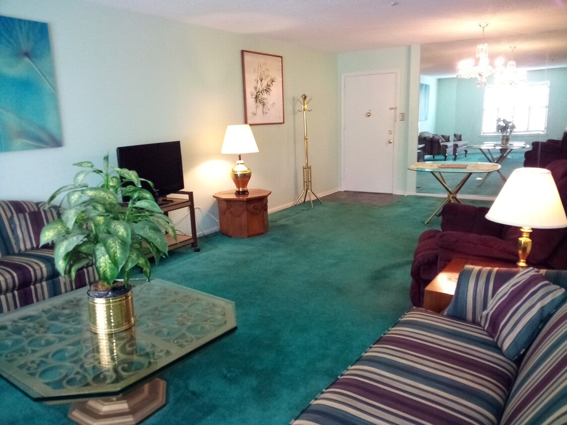 2712 Whitney Pl Unit 535, Metairie, LA 70002 Condo for Rent in