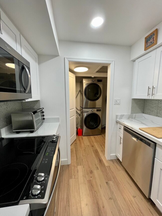 Foto del edificio - 3270 E Camelback Rd
