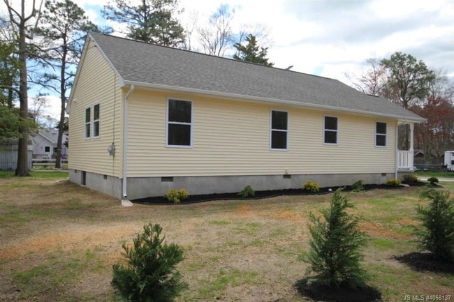 Building Photo - 1 Spinnaker Way