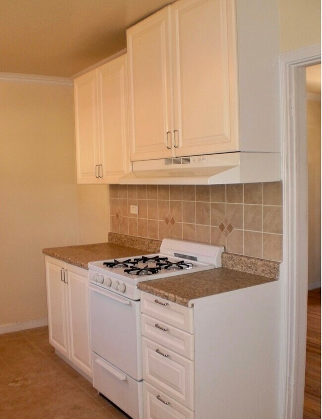 Foto del edificio - 4606 Vineland Ave
