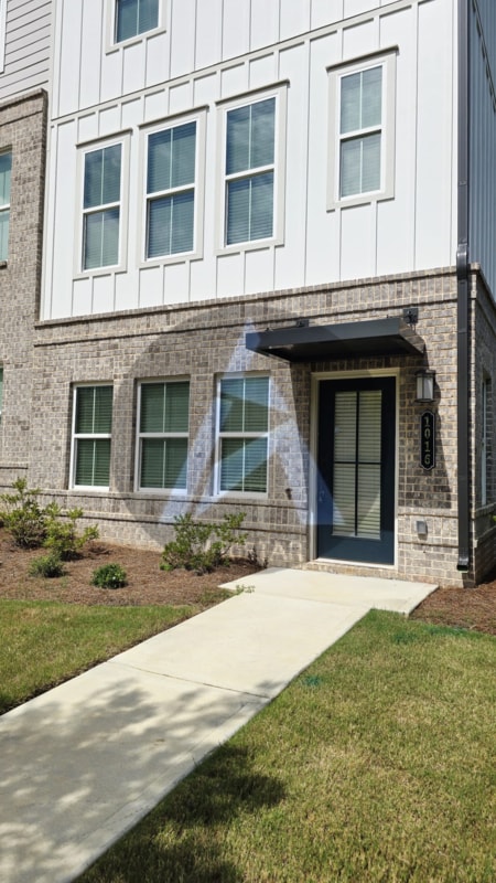 Foto del edificio - 1016 Taylor Ct