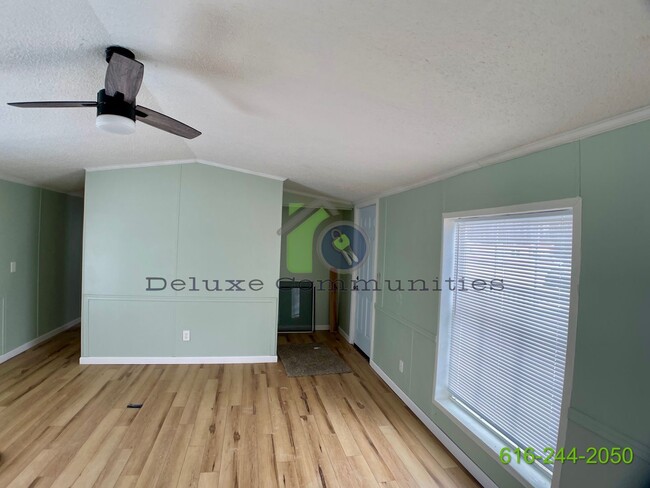 Foto del edificio - 3 Bed 2 Bath Mobile Home MOVE IN READY!