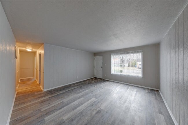 Foto del edificio - 7614 E 34th St