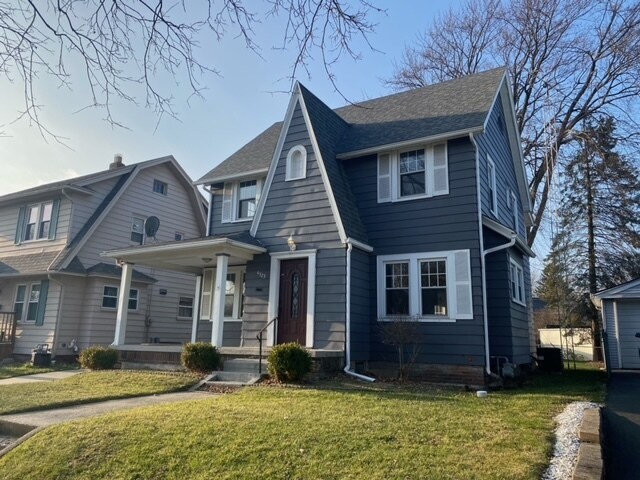 Foto principal - 4523 Commonwealth Ave