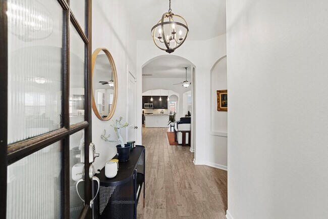 Foto del edificio - 24742 Levante Dr