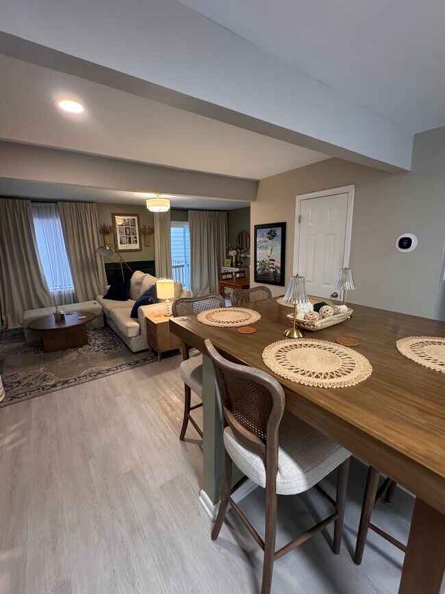 Mesa de cocina empotrada - 1967 Airy Cir