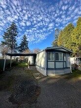 Building Photo - 3701 Cherry Ave NE