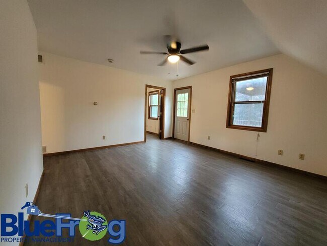 Foto del edificio - 399 Forest Ave