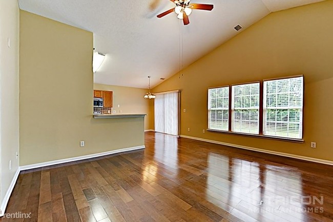 Building Photo - 3313 Alderpoint Ln