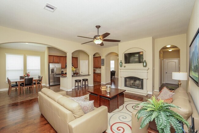 Building Photo - 6115 Sawland Dr