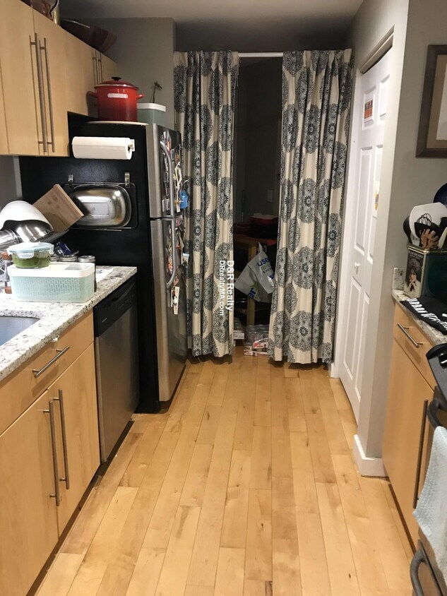 17 Bow St Pl Unit 16, Somerville, MA 02143 17 Bow St Pl Somerville