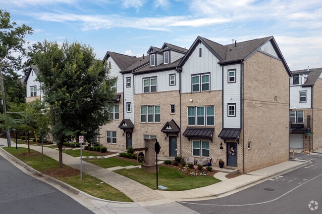 Building Photo - Wendwood Terrace