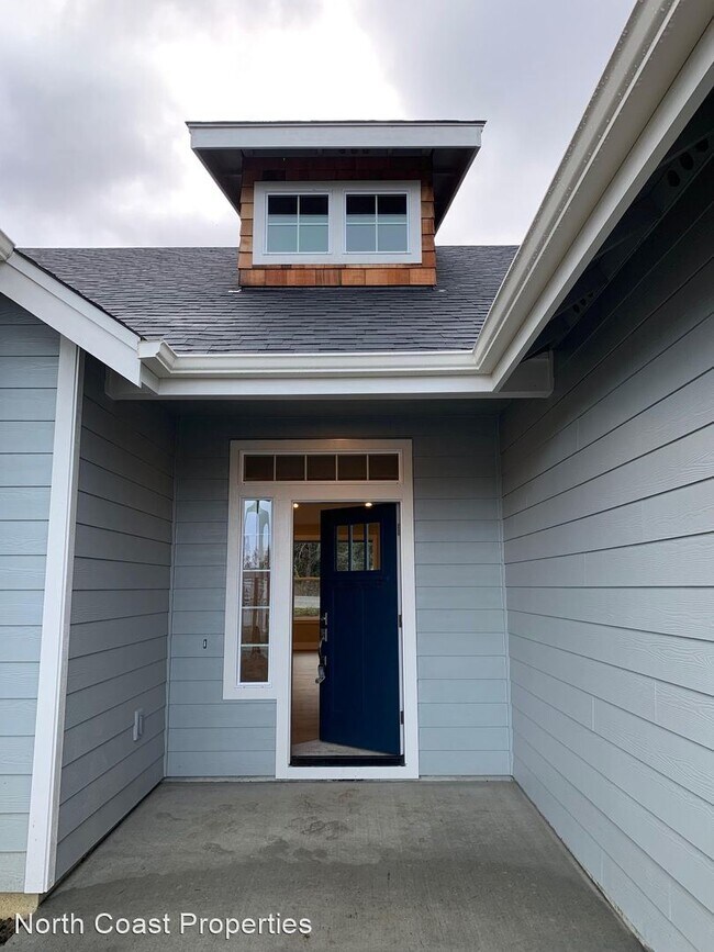 Building Photo - 4 br, 2 bath House - 1345 Seabright Way