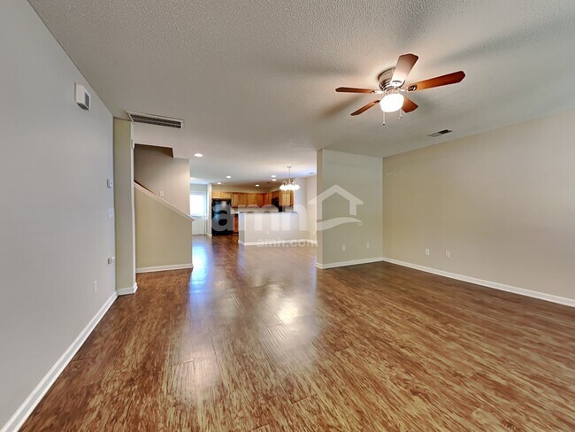 Foto del edificio - 1067 Briar Rose Ln