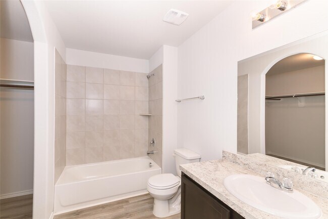 Foto del edificio - 8614 Middleton Oaks Cir